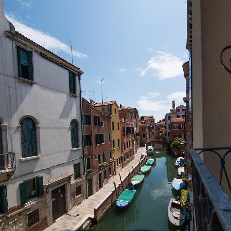 Appartamento Delle Vele Venecia Exterior foto