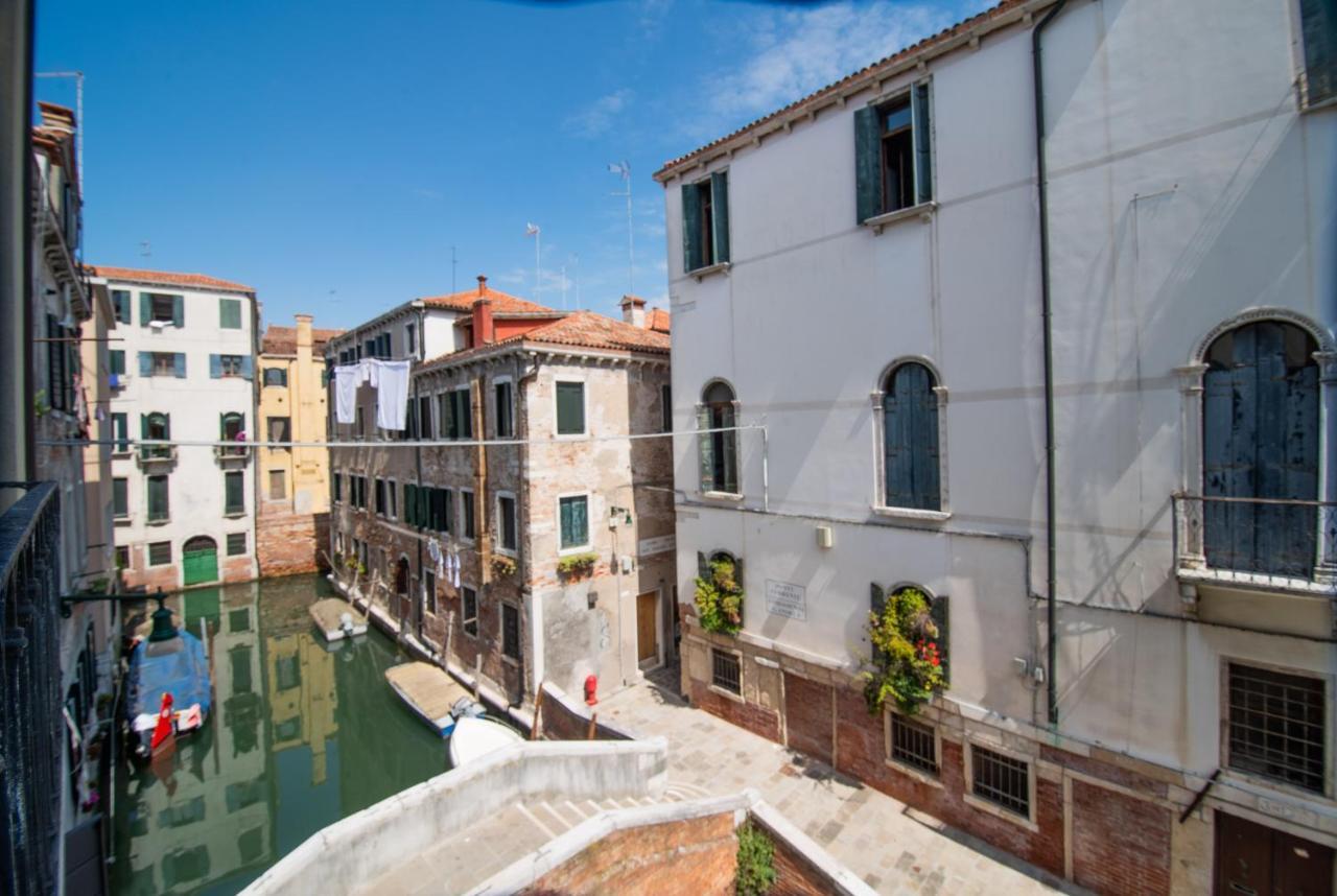 Appartamento Delle Vele Venecia Exterior foto